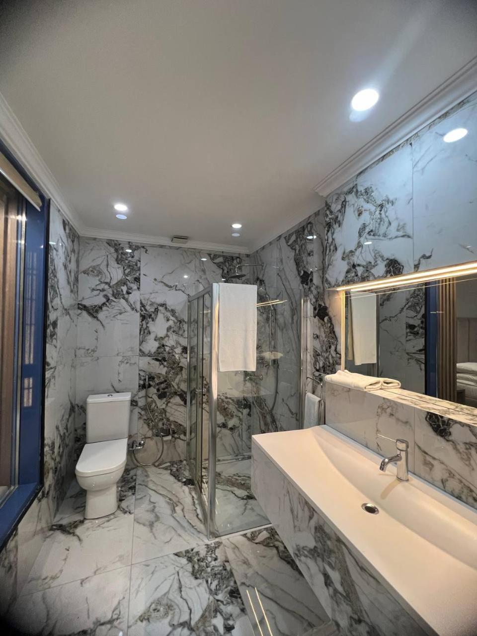 Sapar Standart Hotel شيمكنت المظهر الخارجي الصورة