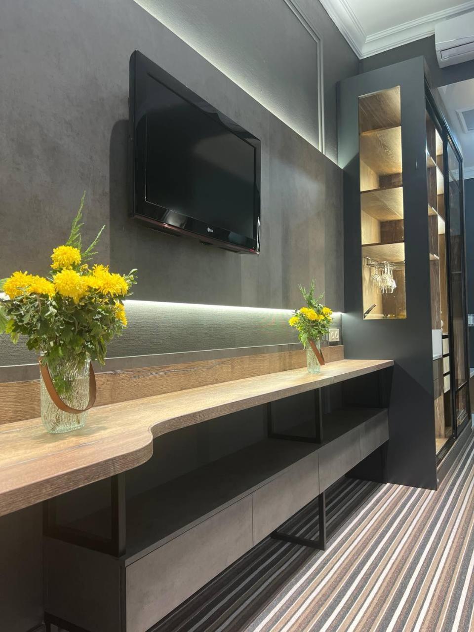 Sapar Standart Hotel شيمكنت المظهر الخارجي الصورة