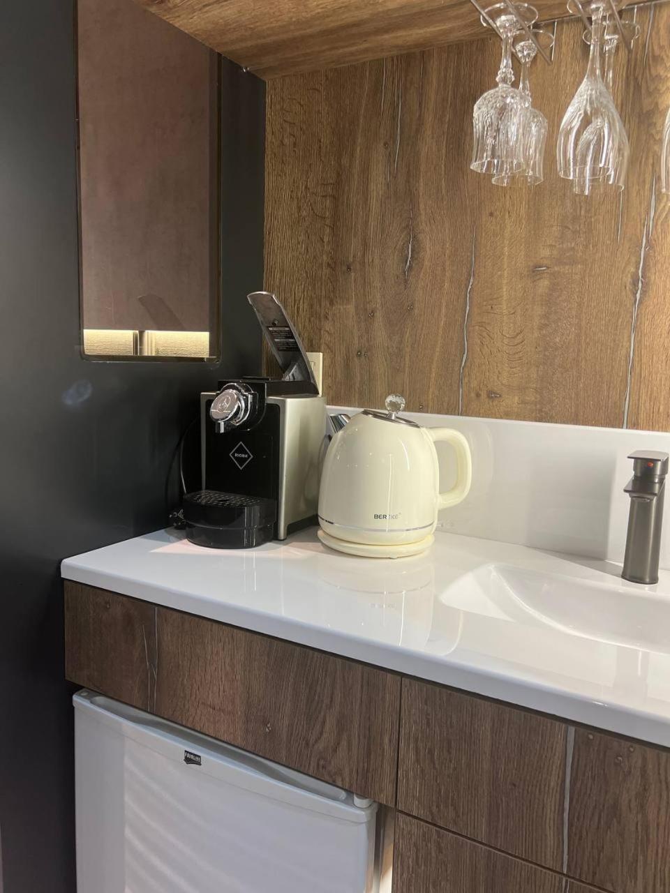 Sapar Standart Hotel شيمكنت المظهر الخارجي الصورة