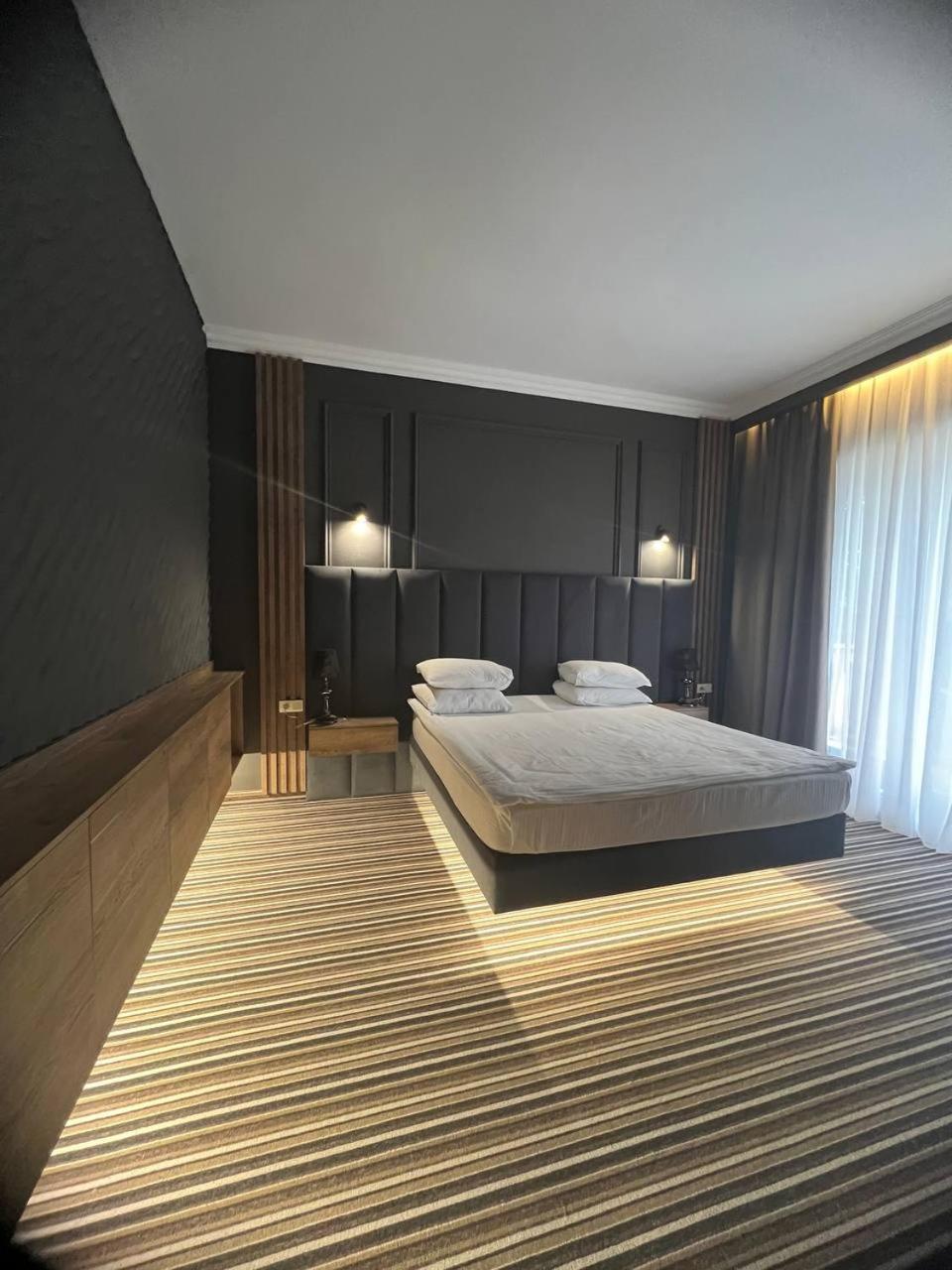 Sapar Standart Hotel شيمكنت المظهر الخارجي الصورة