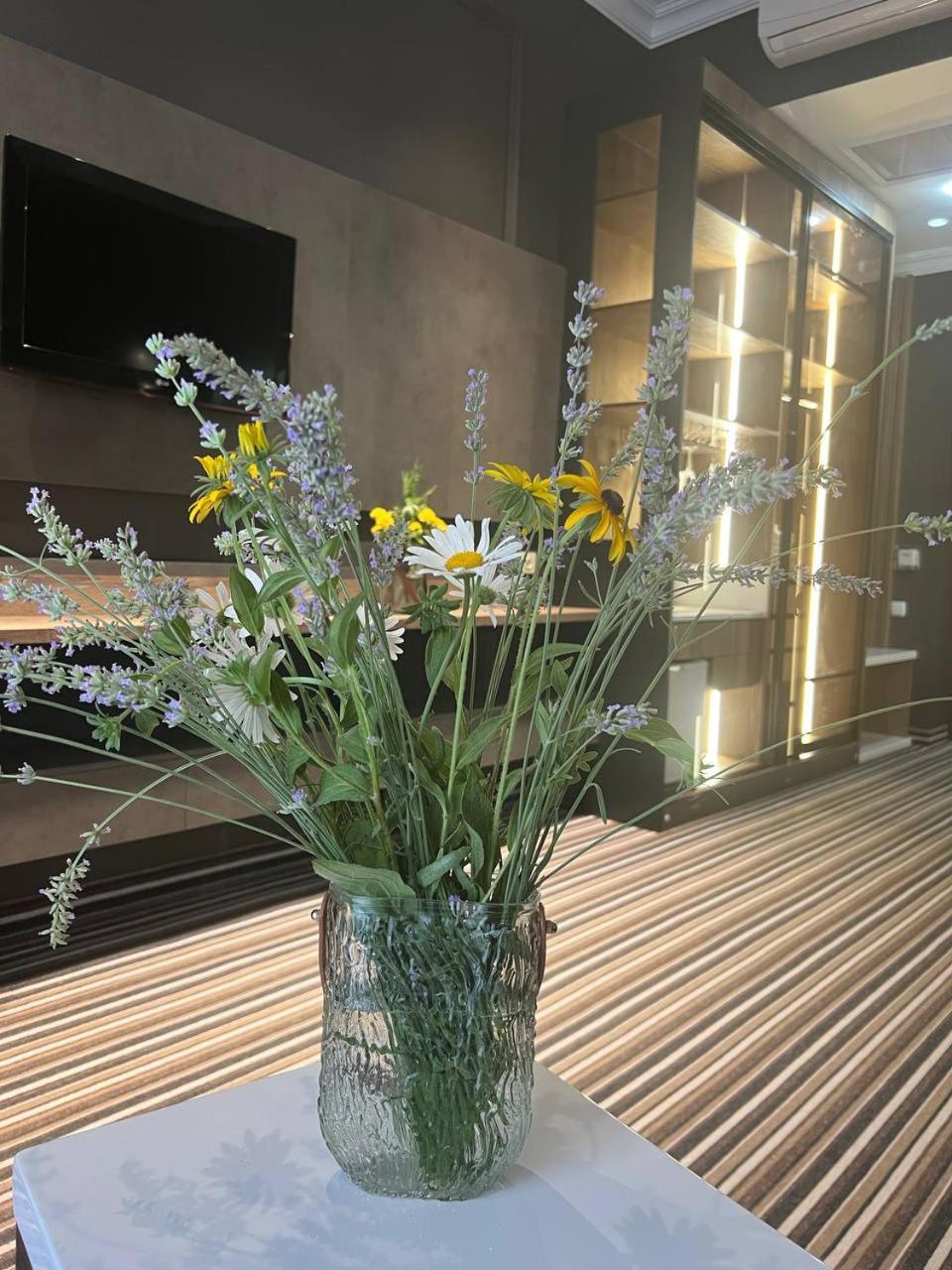 Sapar Standart Hotel شيمكنت المظهر الخارجي الصورة