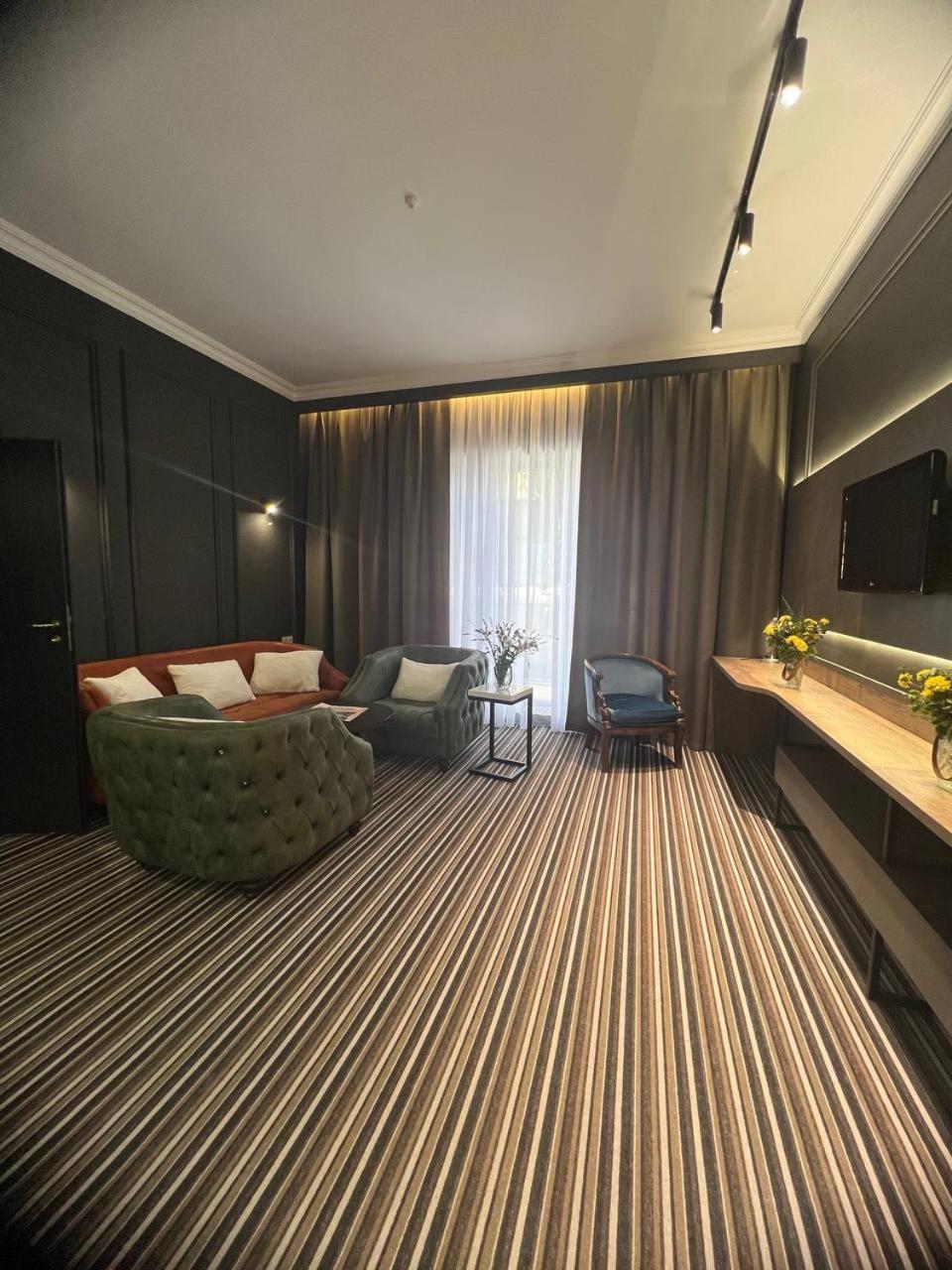 Sapar Standart Hotel شيمكنت المظهر الخارجي الصورة