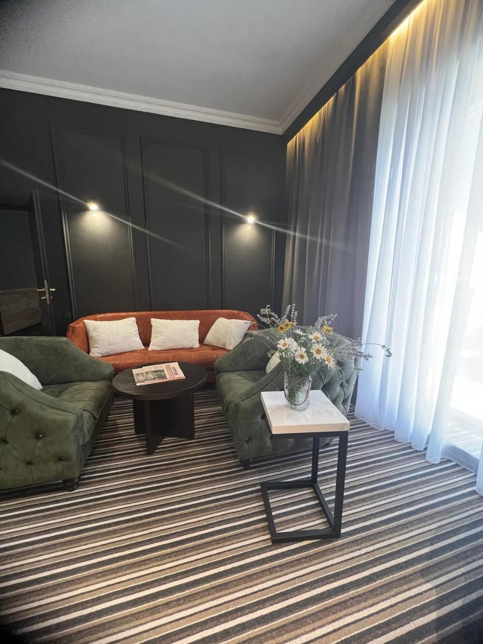Sapar Standart Hotel شيمكنت المظهر الخارجي الصورة