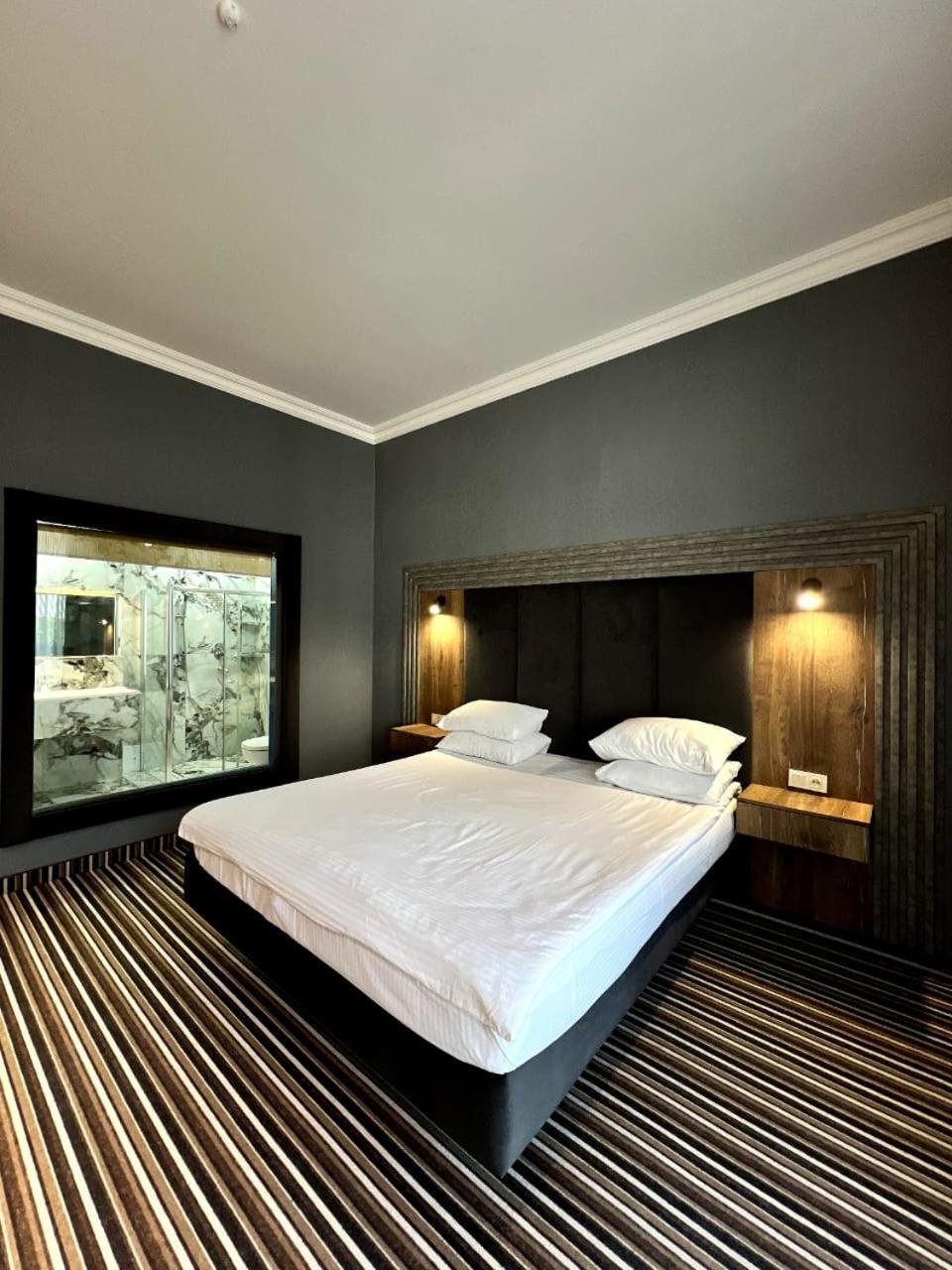 Sapar Standart Hotel شيمكنت المظهر الخارجي الصورة