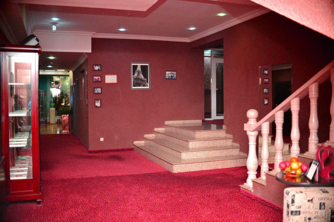 Sapar Standart Hotel شيمكنت المظهر الخارجي الصورة